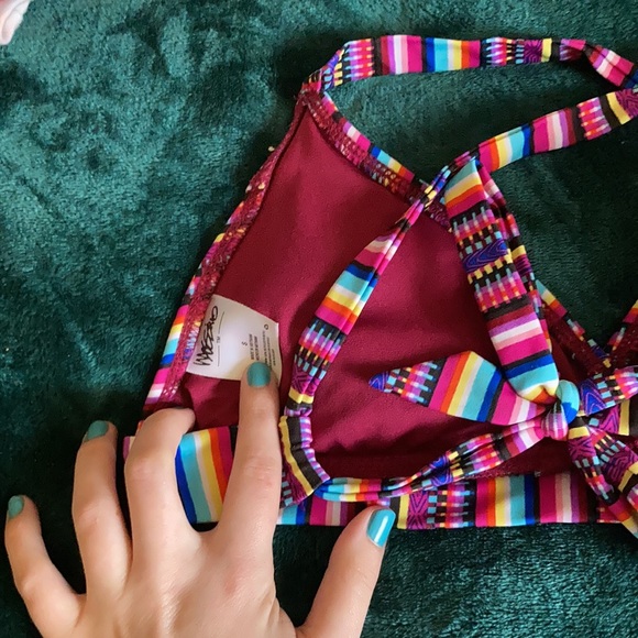 small multi colored bikini set - Picture 3 of 3